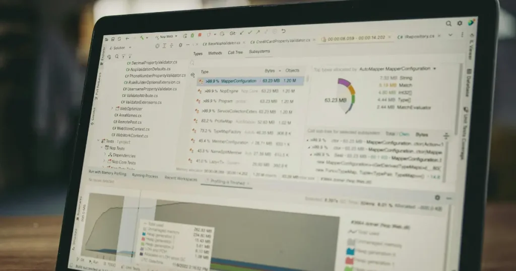 在宅ワーク用マイクを使う前に行うPC設定の手順を示した図（WindowsとMacのマイク設定画面）