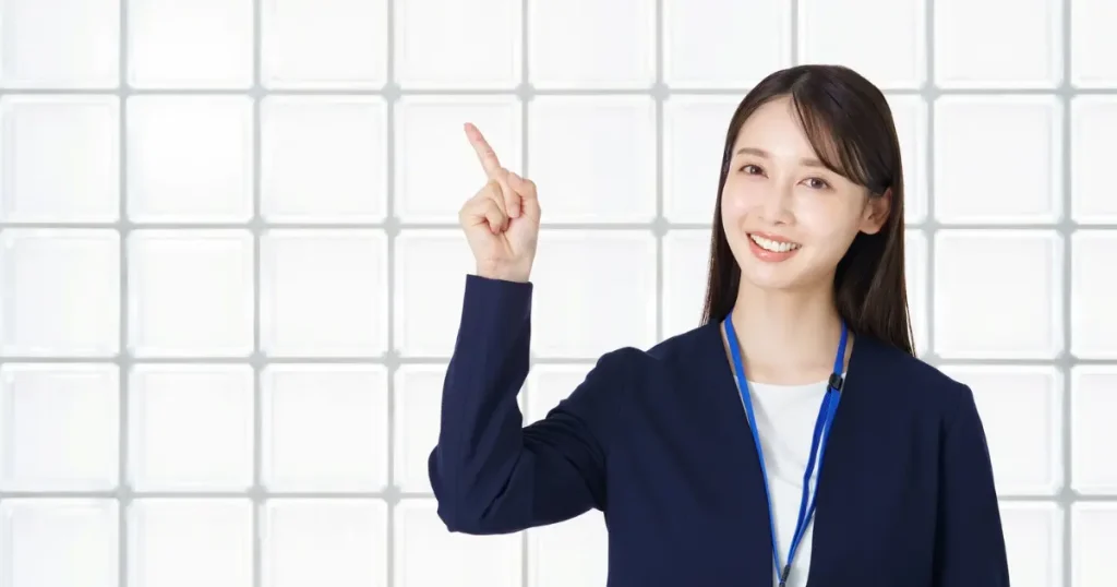 正しいモニターの高さ・姿勢｜疲れにくいデスク環境の作り方